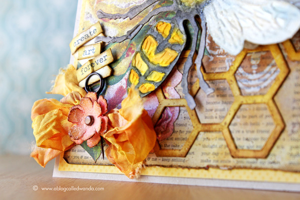 Sizzix layered bee die and honeycomb frameworks 