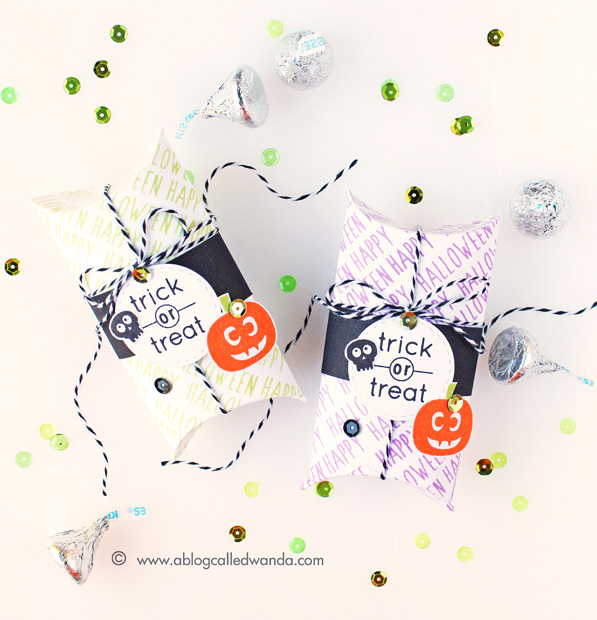 Halloween Treat Boxes. Pillow Box Punch Board. Project by Wanda Guess