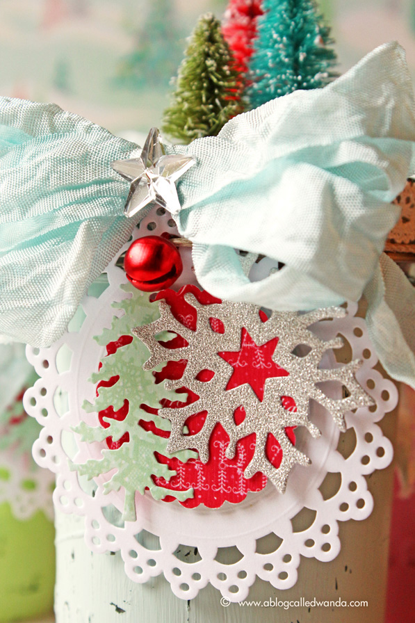 Tumbled Glass Crinkle ribbon - project by Wanda Guess