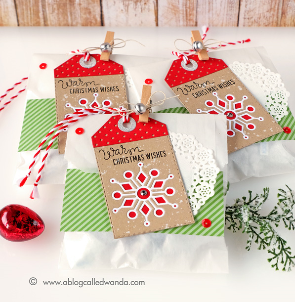  #sssfave Christmas treat bags using Simon Says Stamp dies. Made by Wanda Guess 