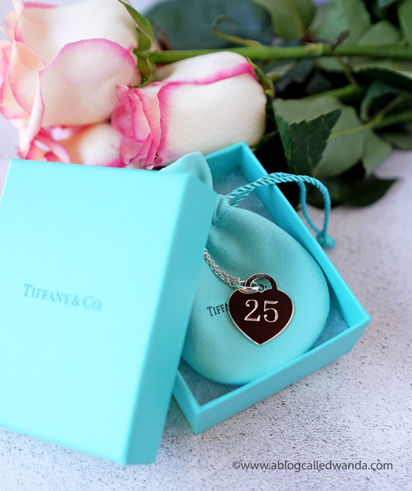 tiffany engraved heart necklace
