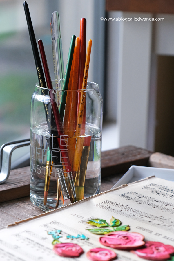 paint brushes paint brushes