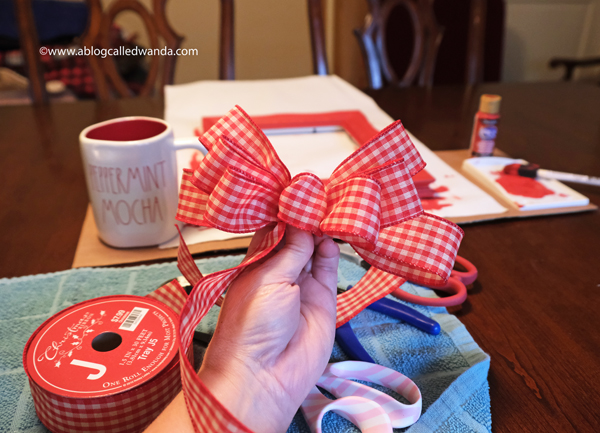 diy make your own bows with wired ribbon. christmas ribbons