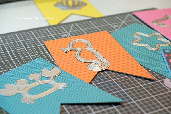 Queen and Company shaker card kits