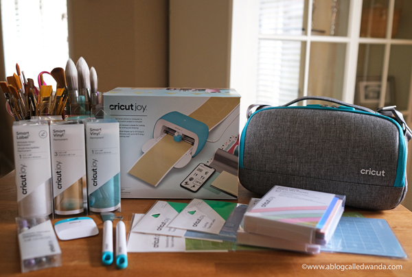 Cricut Joy Machine and accessories. Reviews and tips to use Cricut Joy Machine. Wanda Guess