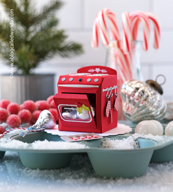 the greetery, stamps and dies, stencils, the greetery christmas time collection, winter, holiday, christmas cards, card ideas, oven die cuts, bake it merry, bake someone happy, paper crafting, cookies, wanda guess, a blog called wanda