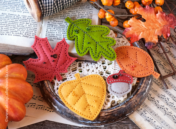 fall felt projects, felt crafting, felt plushies, felt pie garland, thanksgiving, felt leaves, felties, poshta design, handmade thanksgiving, felt pie slices, thanksgiving table ideas, fall, autumn, crafting, scrapbooking, wanda guess, a blog called wanda
