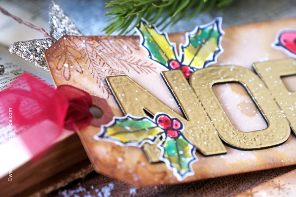 manila tags, tag art, wendy vecchi, wendy vecchi chipboard, christmas, holiday, wendy vecchi doodle christmas, wendy vecchi doodle holiday, stamps, dies, vintage, christmas tags, distress inks, embossing, winter, diy, mixed media art, wanda guess, a blog called wanda