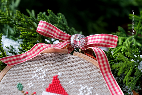 brenda gervais, with thy needle and thread, brenda gervais holiday hoopla, holiday hoopla christmas, cross stitch, linen, cross stitch finish ideas, floss tube, cross stitch ideas, wanda guess, a blog called wanda, dmc floss, gingham ribbon brenda gervais, with thy needle and thread, brenda gervais holiday hoopla, holiday hoopla christmas, cross stitch, linen, cross stitch finish ideas, floss tube, cross stitch ideas, wanda guess, a blog called wanda, dmc floss, gingham ribbon