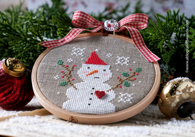 brenda gervais, with thy needle and thread, brenda gervais holiday hoopla, holiday hoopla christmas, cross stitch, linen, cross stitch finish ideas, floss tube, cross stitch ideas, wanda guess, a blog called wanda, dmc floss, gingham ribbon brenda gervais, with thy needle and thread, brenda gervais holiday hoopla, holiday hoopla christmas, cross stitch, linen, cross stitch finish ideas, floss tube, cross stitch ideas, wanda guess, a blog called wanda, dmc floss, gingham ribbon