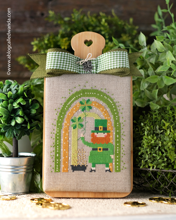 cross stitch, st. patrick's day, st patricks day cross stitch, brenda gervais, fat quarter shop, shamrock, clover, leprechaun, aida, dmc, cross stitch finishing, ffo, floss tube, wanda guess, a blog called wanda